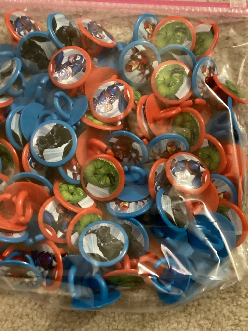 Brand New Avengers Set of 81 Fun Cupcake Topper Rings